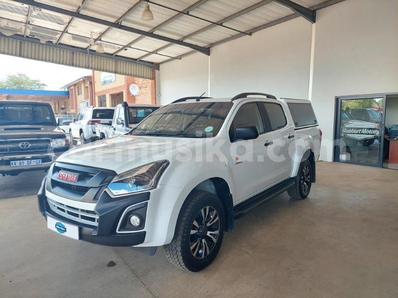 Big with watermark isuzu d max matabeleland south beitbridge 29821