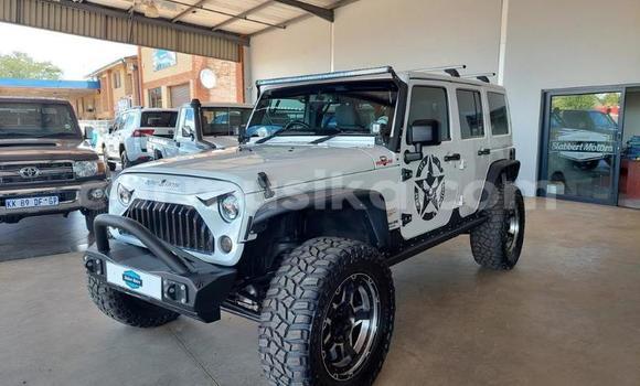 Tenga Tsaru Jeep Cherokee Sirivha Mota in Beitbridge in Matabeleland South Tenga Tsaru Jeep Cherokee Sirivha Mota in Beitbridge in Matabeleland South