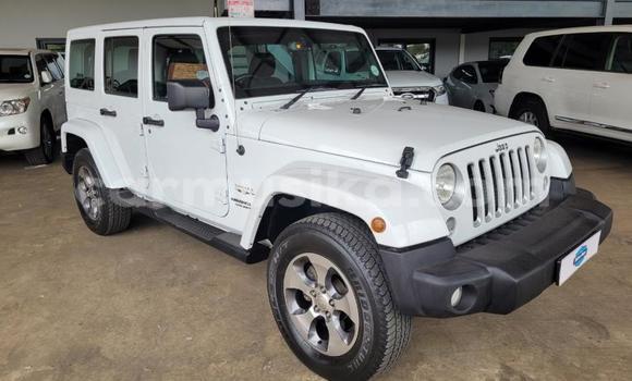 Acheter Occasion Voiture Jeep Cherokee Blanc à Beitbridge, Matabeleland South Acheter Occasion Voiture Jeep Cherokee Blanc à Beitbridge, Matabeleland South