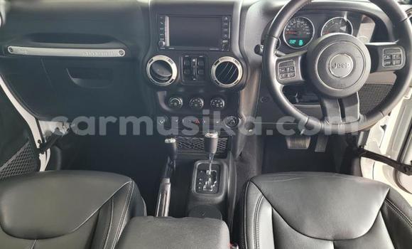 Acheter Occasion Voiture Jeep Cherokee Blanc à Beitbridge, Matabeleland South Acheter Occasion Voiture Jeep Cherokee Blanc à Beitbridge, Matabeleland South