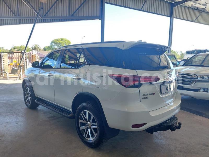 Big with watermark toyota hilux matabeleland south beitbridge 29830