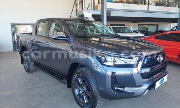 Buy Used Toyota Hilux White Car in Beitbridge in Matabeleland South