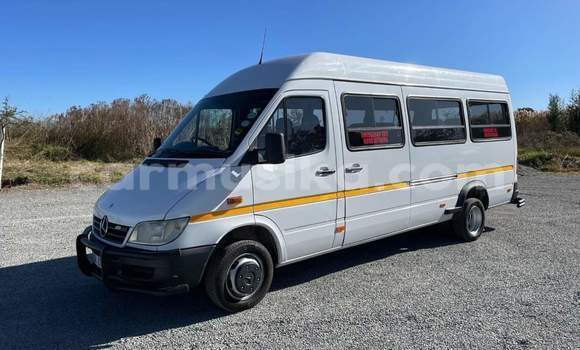 Acheter Occasion Voiture Mercedes‒Benz Vito Blanc à Beitbridge, Matabeleland South Acheter Occasion Voiture Mercedes‒Benz Vito Blanc à Beitbridge, Matabeleland South
