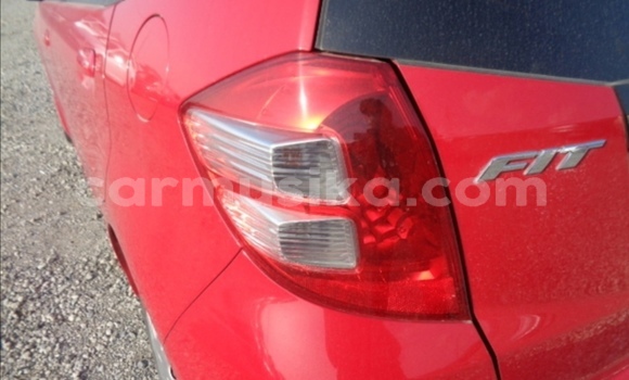 Acheter Occasion Voiture Honda Fit Rouge à Beitbridge, Matabeleland South Acheter Occasion Voiture Honda Fit Rouge à Beitbridge, Matabeleland South
