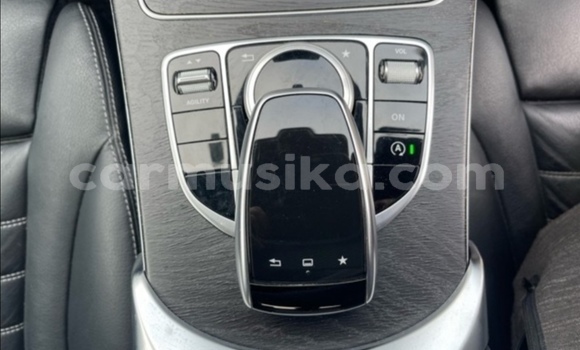 Acheter Occasion Voiture Mercedes‒Benz C–Class Blanc à Beitbridge, Matabeleland South Acheter Occasion Voiture Mercedes‒Benz C–Class Blanc à Beitbridge, Matabeleland South
