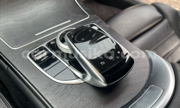 Acheter Occasion Voiture Mercedes‒Benz C–Class Blanc à Beitbridge, Matabeleland South Acheter Occasion Voiture Mercedes‒Benz C–Class Blanc à Beitbridge, Matabeleland South