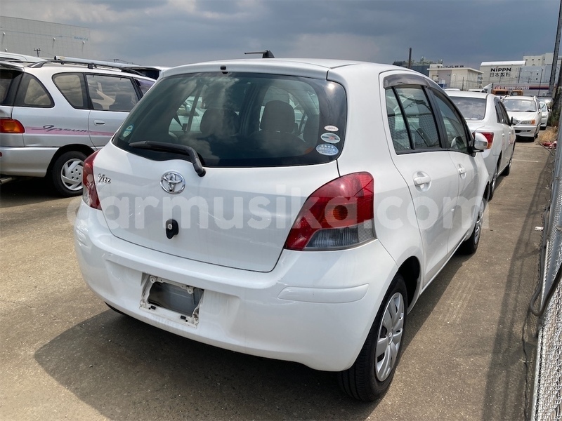 Big with watermark toyota vitz matabeleland south beitbridge 29862