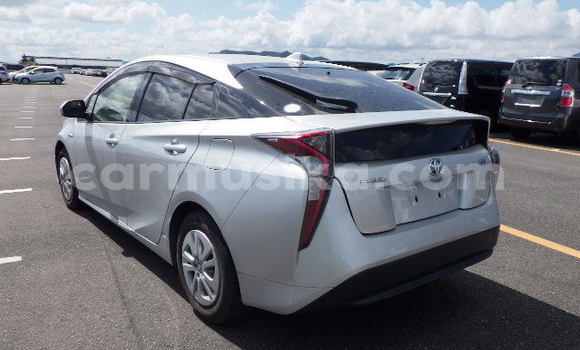 Buy Used Toyota Prius Silver Car in Beitbridge in Matabeleland South Buy Used Toyota Prius Silver Car in Beitbridge in Matabeleland South
