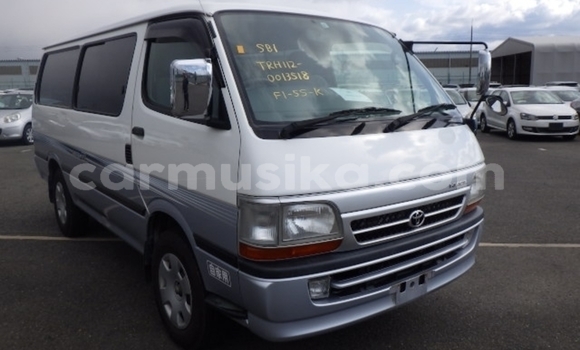 Nunua Ilio tumika Toyota Hiace Nyingine Gari ndani ya Beitbridge nchini Matabeleland Kusini Nunua Ilio tumika Toyota Hiace Nyingine Gari ndani ya Beitbridge nchini Matabeleland Kusini