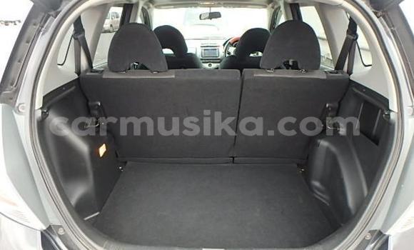 Nunua Ilio tumika Honda Fit Nyeusi Gari ndani ya Beitbridge nchini Matabeleland Kusini Nunua Ilio tumika Honda Fit Nyeusi Gari ndani ya Beitbridge nchini Matabeleland Kusini