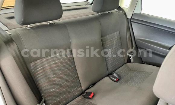 Acheter Occasion Voiture Volkswagen Polo Blanc à Beitbridge, Matabeleland South Acheter Occasion Voiture Volkswagen Polo Blanc à Beitbridge, Matabeleland South