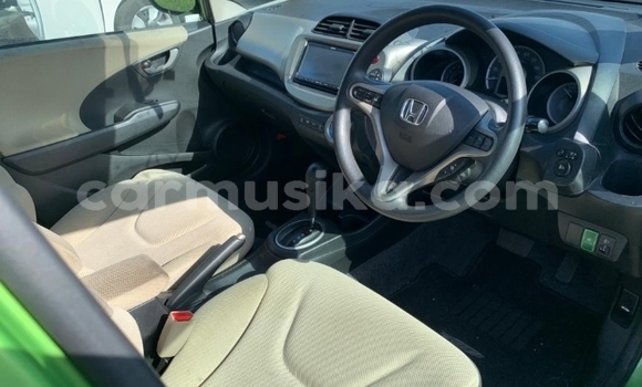 Acheter Neuf Voiture Honda Fit Vert à Borrowdale, Harare Acheter Neuf Voiture Honda Fit Vert à Borrowdale, Harare