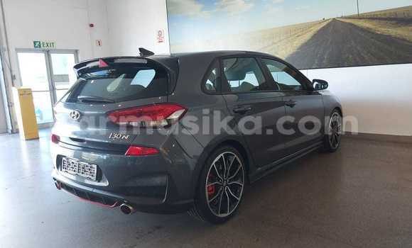 Nunua Ilio tumika Hyundai i30 N Nyeusi Gari ndani ya Beitbridge nchini Matabeleland Kusini Nunua Ilio tumika Hyundai i30 N Nyeusi Gari ndani ya Beitbridge nchini Matabeleland Kusini