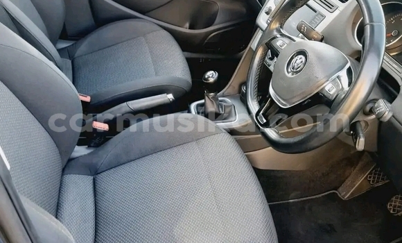 Nunua Ilio tumika Volkswagen Polo Bluu Gari ndani ya Beitbridge nchini Matabeleland Kusini Nunua Ilio tumika Volkswagen Polo Bluu Gari ndani ya Beitbridge nchini Matabeleland Kusini