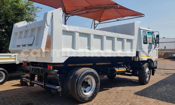 Buy Used Nissan UD White Truck in Beitbridge in Matabeleland South Buy Used Nissan UD White Truck in Beitbridge in Matabeleland South
