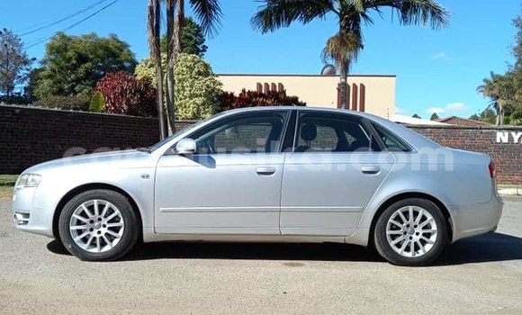Acheter Occasion Voiture Audi A4 Gris à Harare, Harare Acheter Occasion Voiture Audi A4 Gris à Harare, Harare