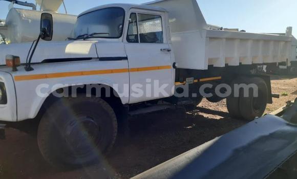 Acheter Occasion Utilitaire Toyota DA Blanc à Beitbridge, Matabeleland South Acheter Occasion Utilitaire Toyota DA Blanc à Beitbridge, Matabeleland South