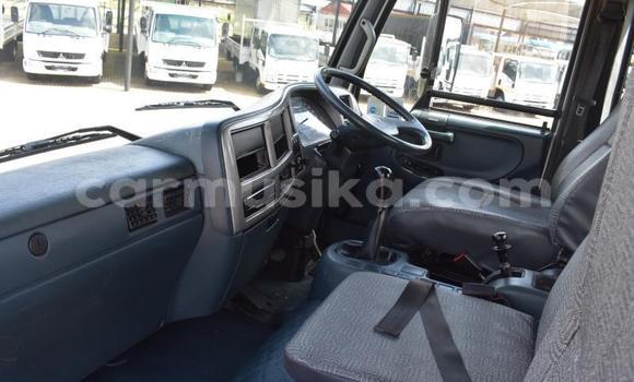 Acheter Occasion Utilitaire Nissan UD Blanc à Beitbridge, Matabeleland South Acheter Occasion Utilitaire Nissan UD Blanc à Beitbridge, Matabeleland South