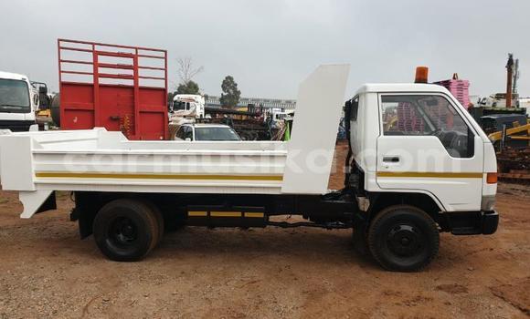 Buy Used Toyota Dyna White Truck in Beitbridge in Matabeleland South Buy Used Toyota Dyna White Truck in Beitbridge in Matabeleland South