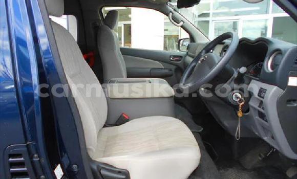 Tenga Tsaru Nissan NV350 Caravan Zvimwe Mota in Beitbridge in Matabeleland South Tenga Tsaru Nissan NV350 Caravan Zvimwe Mota in Beitbridge in Matabeleland South