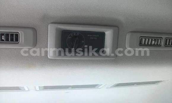 Tenga Tsaru Nissan NV350 Caravan Zvimwe Mota in Beitbridge in Matabeleland South Tenga Tsaru Nissan NV350 Caravan Zvimwe Mota in Beitbridge in Matabeleland South