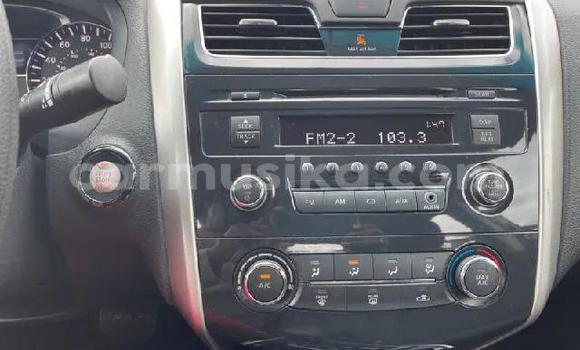 Tenga Tsaru Nissan NV350 Caravan Zvimwe Mota in Beitbridge in Matabeleland South Tenga Tsaru Nissan NV350 Caravan Zvimwe Mota in Beitbridge in Matabeleland South