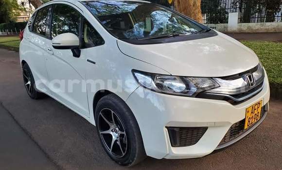 Acheter Occasion Voiture Honda Fit Blanc à Borrowdale, Harare Acheter Occasion Voiture Honda Fit Blanc à Borrowdale, Harare