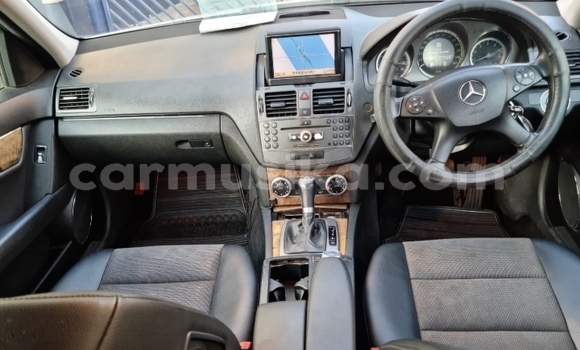 Acheter Occasion Voiture Mercedes-Benz C-Classe Blanc à Borrowdale, Harare Acheter Occasion Voiture Mercedes-Benz C-Classe Blanc à Borrowdale, Harare