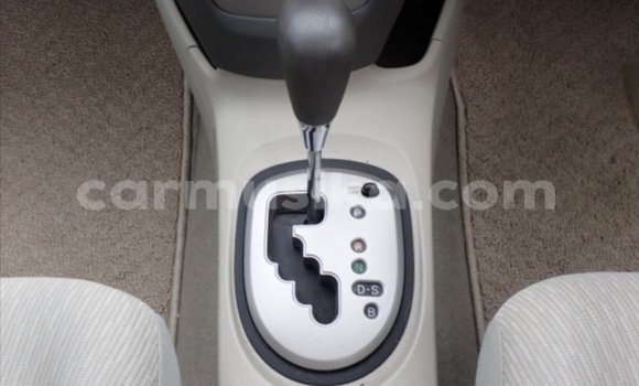 Tenga Tsaru Toyota Belta Tsvuku Mota in Beitbridge in Matabeleland South Tenga Tsaru Toyota Belta Tsvuku Mota in Beitbridge in Matabeleland South