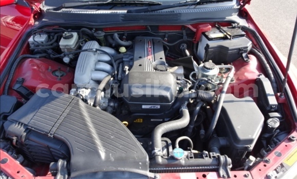 Nunua Ilio tumika Toyota Altezza Nyekundu Gari ndani ya Beitbridge nchini Matabeleland Kusini Nunua Ilio tumika Toyota Altezza Nyekundu Gari ndani ya Beitbridge nchini Matabeleland Kusini