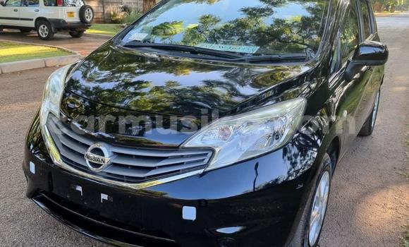 Tenga Itsva Nissan Note Nhema Mota in Borrowdale in Harare
