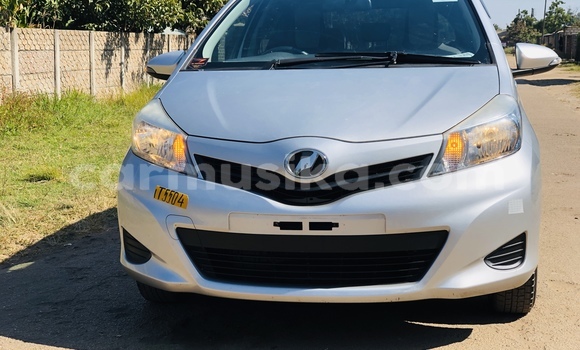 Tenga Itsva Toyota Vitz Sirivha Mota in Harare in Harare