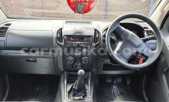 Tenga Tsaru Isuzu KB Chena Mota in Beitbridge in Matabeleland South Tenga Tsaru Isuzu KB Chena Mota in Beitbridge in Matabeleland South