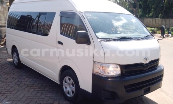 Acheter Occasion Voiture Toyota Hiace Blanc à Borrowdale, Harare Acheter Occasion Voiture Toyota Hiace Blanc à Borrowdale, Harare