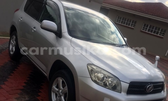 Acheter Occasion Voiture Toyota RAV4 Gris à Borrowdale, Harare Acheter Occasion Voiture Toyota RAV4 Gris à Borrowdale, Harare