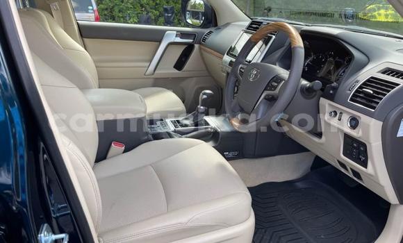 Acheter Occasion Voiture Toyota Land Cruiser Prado Noir à Avondale, Harare Acheter Occasion Voiture Toyota Land Cruiser Prado Noir à Avondale, Harare