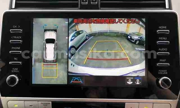 Acheter Occasion Voiture Toyota Land Cruiser Prado Blanc à Belvédère, Harare Acheter Occasion Voiture Toyota Land Cruiser Prado Blanc à Belvédère, Harare