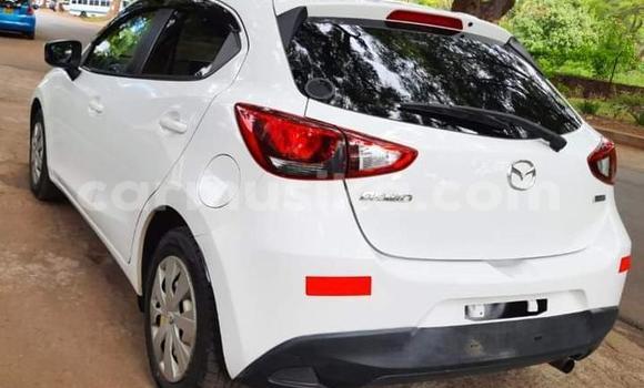 Acheter Neuf Voiture Mazda Demio Blanc à Borrowdale, Harare Acheter Neuf Voiture Mazda Demio Blanc à Borrowdale, Harare
