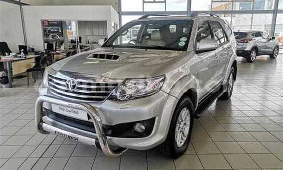 Buy Used Toyota Fortuner Silver Car in Beitbridge in Matabeleland South Buy Used Toyota Fortuner Silver Car in Beitbridge in Matabeleland South