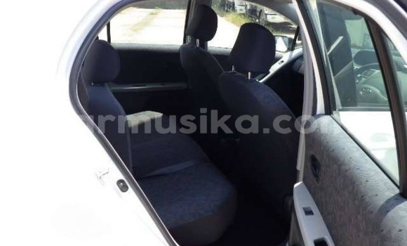 Buy Import Toyota Vitz White Car in Beitbridge in Matabeleland South Buy Import Toyota Vitz White Car in Beitbridge in Matabeleland South