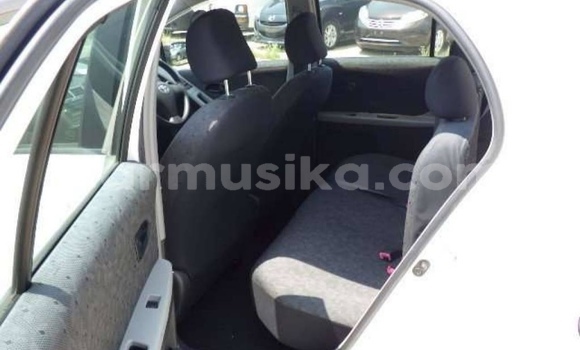 Buy Import Toyota Vitz White Car in Beitbridge in Matabeleland South Buy Import Toyota Vitz White Car in Beitbridge in Matabeleland South