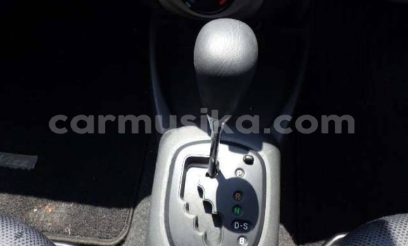 Buy Import Toyota Vitz White Car in Beitbridge in Matabeleland South Buy Import Toyota Vitz White Car in Beitbridge in Matabeleland South