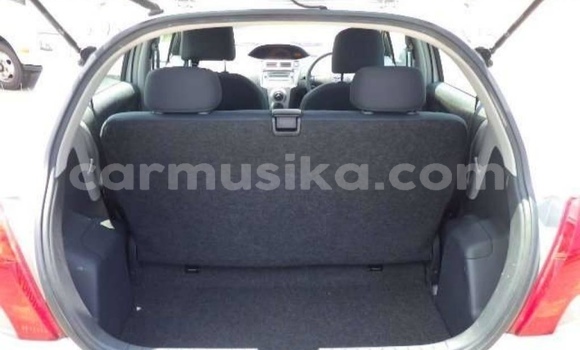 Buy Import Toyota Vitz White Car in Beitbridge in Matabeleland South Buy Import Toyota Vitz White Car in Beitbridge in Matabeleland South