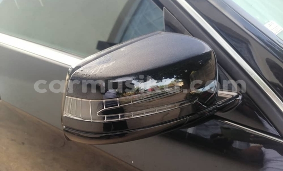 Acheter Neuf Voiture Mercedes-Benz E-Classe Noir à Borrowdale, Harare Acheter Neuf Voiture Mercedes-Benz E-Classe Noir à Borrowdale, Harare