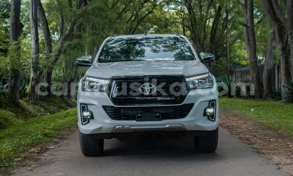 Acheter Neuf Voiture Toyota Hilux Blanc à Borrowdale, Harare Acheter Neuf Voiture Toyota Hilux Blanc à Borrowdale, Harare