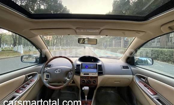 Nunua Ilio tumika Toyota Vios Fedha Gari ndani ya Alexandra Park nchini Harare Nunua Ilio tumika Toyota Vios Fedha Gari ndani ya Alexandra Park nchini Harare