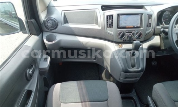 Buy Used Nissan NV200 Black Car in Beitbridge in Matabeleland South Buy Used Nissan NV200 Black Car in Beitbridge in Matabeleland South