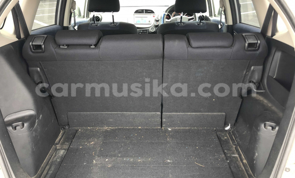 Buy Used Honda Fit Silver Car in Beitbridge in Matabeleland South Buy Used Honda Fit Silver Car in Beitbridge in Matabeleland South