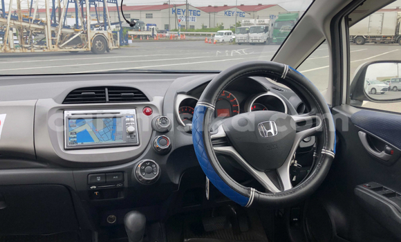 Buy Used Honda Fit Silver Car in Beitbridge in Matabeleland South Buy Used Honda Fit Silver Car in Beitbridge in Matabeleland South