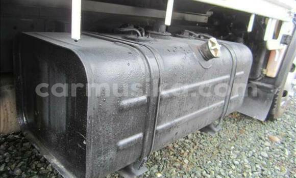 Buy Used Toyota Dyna White Truck in Beitbridge in Matabeleland South Buy Used Toyota Dyna White Truck in Beitbridge in Matabeleland South